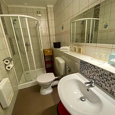Zur Müritz